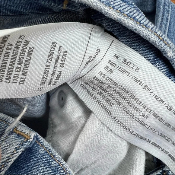 Abercrombie & Fitch Ultra High Rise 90s Straight Cross Over Waistband Jeans 24 - Picture 7 of 7